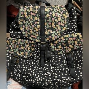 Mossimo Flowered retro backpack